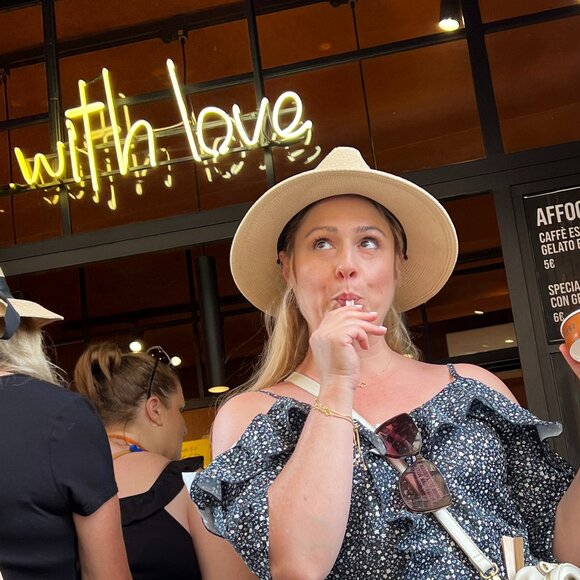 Meet Margot! - Picture 5 of 16